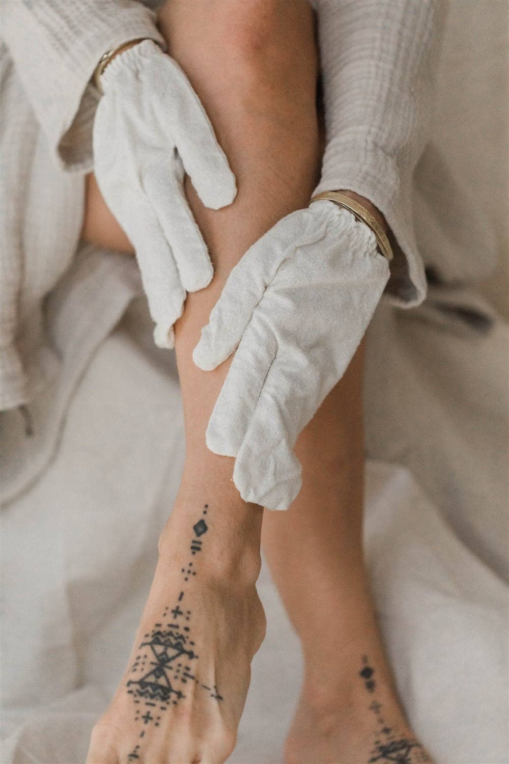 Garshana Gloves – Ayurvedic Dry Brushing Gloves